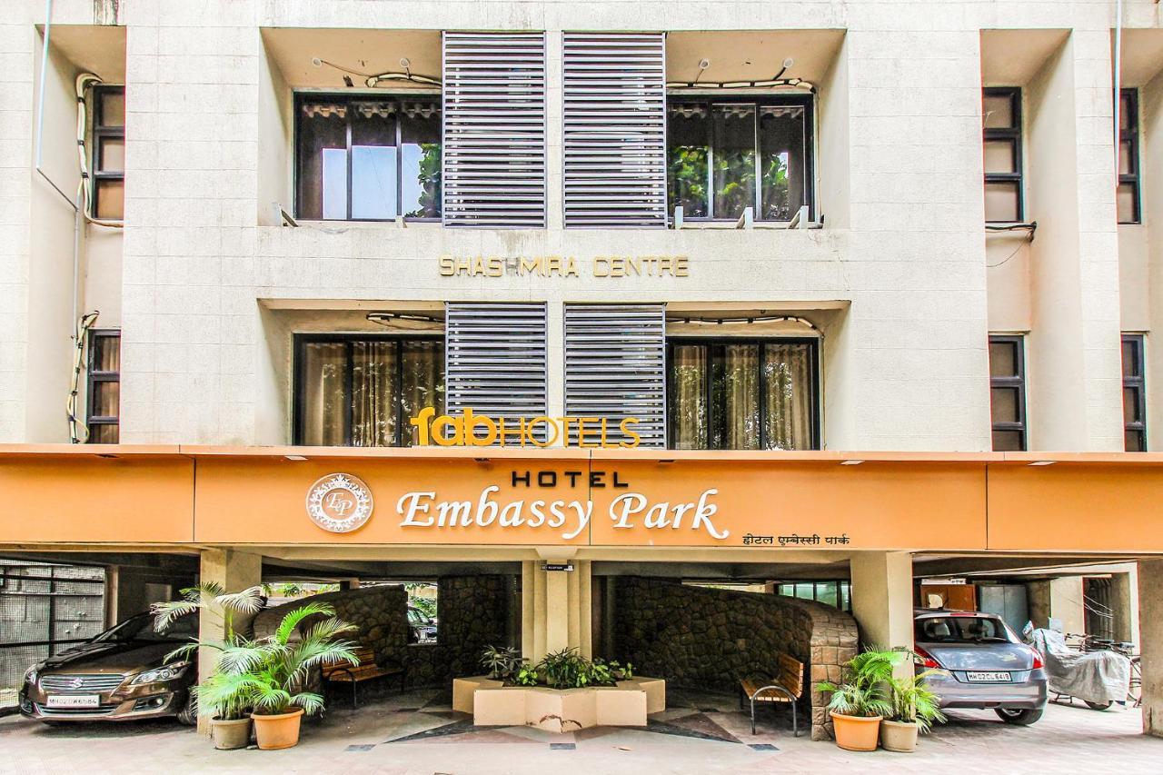 Fabhotel Plus Embassy Park Bombay Esterno foto